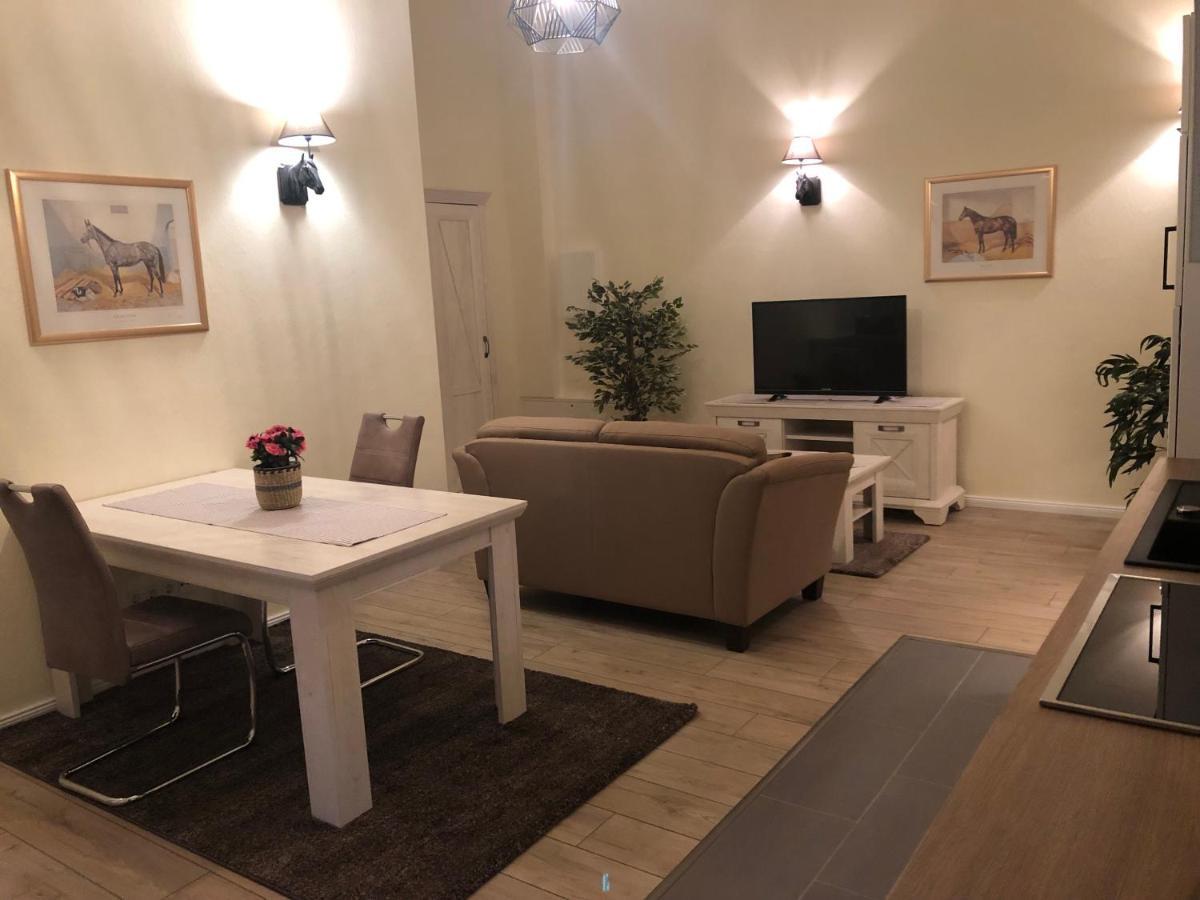 Ferienapartments Reitanlage Schenksolz Schenklengsfeld Екстериор снимка