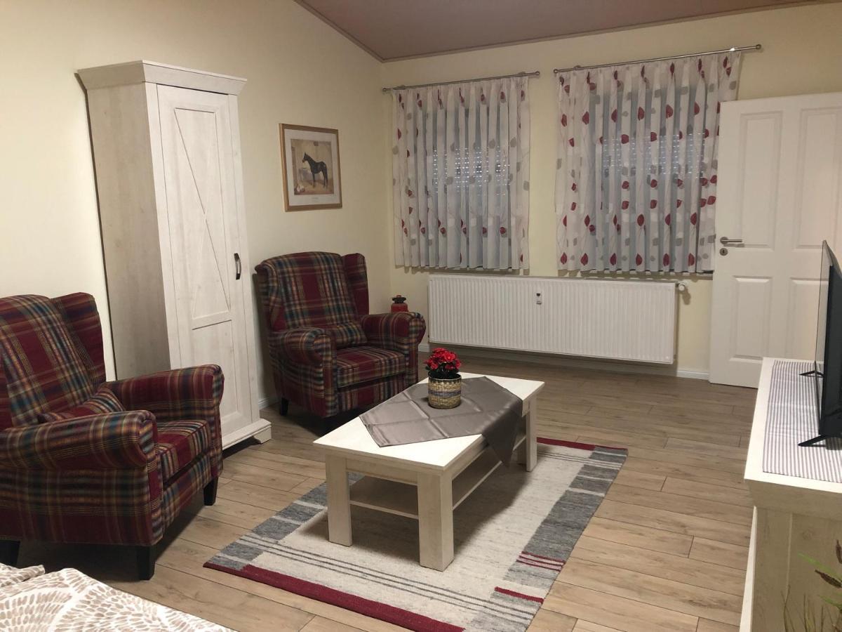 Ferienapartments Reitanlage Schenksolz Schenklengsfeld Екстериор снимка